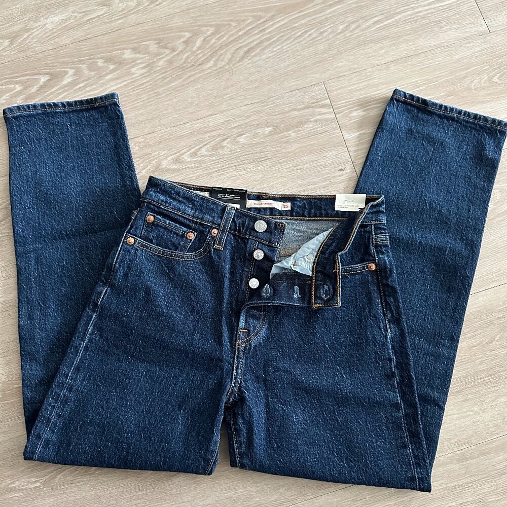 Levi's Wedgie Straight Fit Women's Jeans